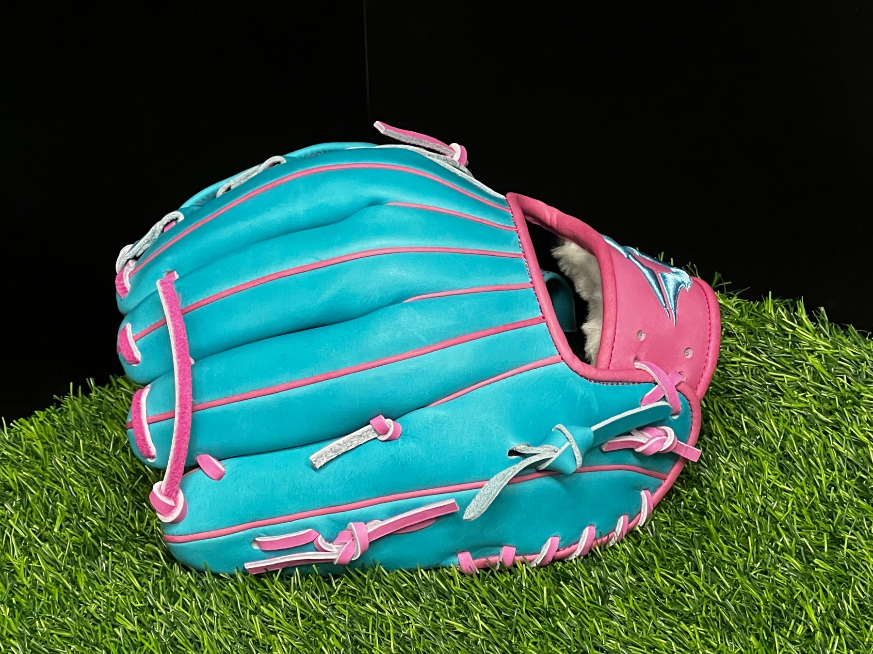 Japanese Kip - #Believe - H-Web - Elite Infield Softball Glove 11.75 - RH  Throw