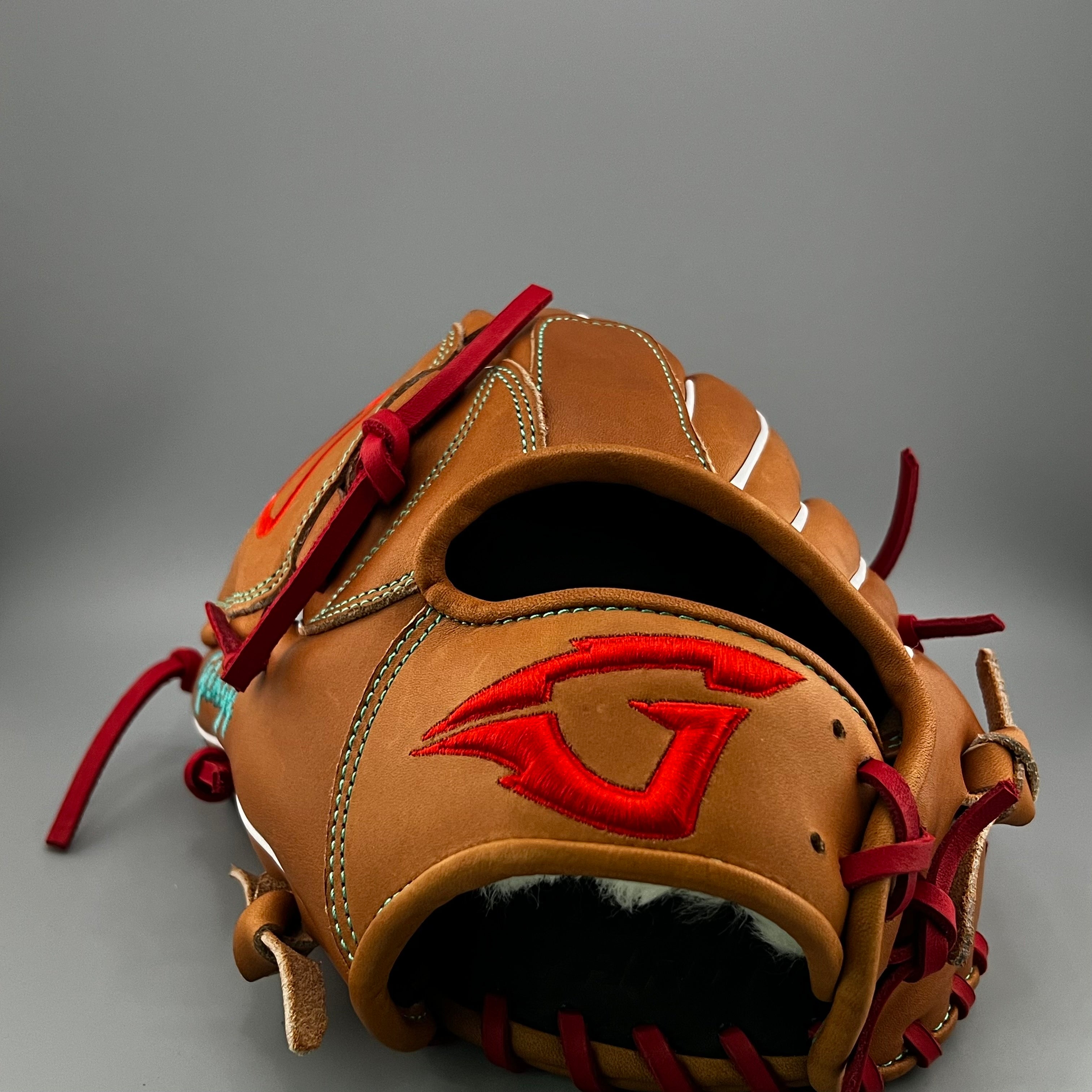 Japanese Kip - Gingy - Pitching Glove - 11.5 LH Throw – Goin Yard