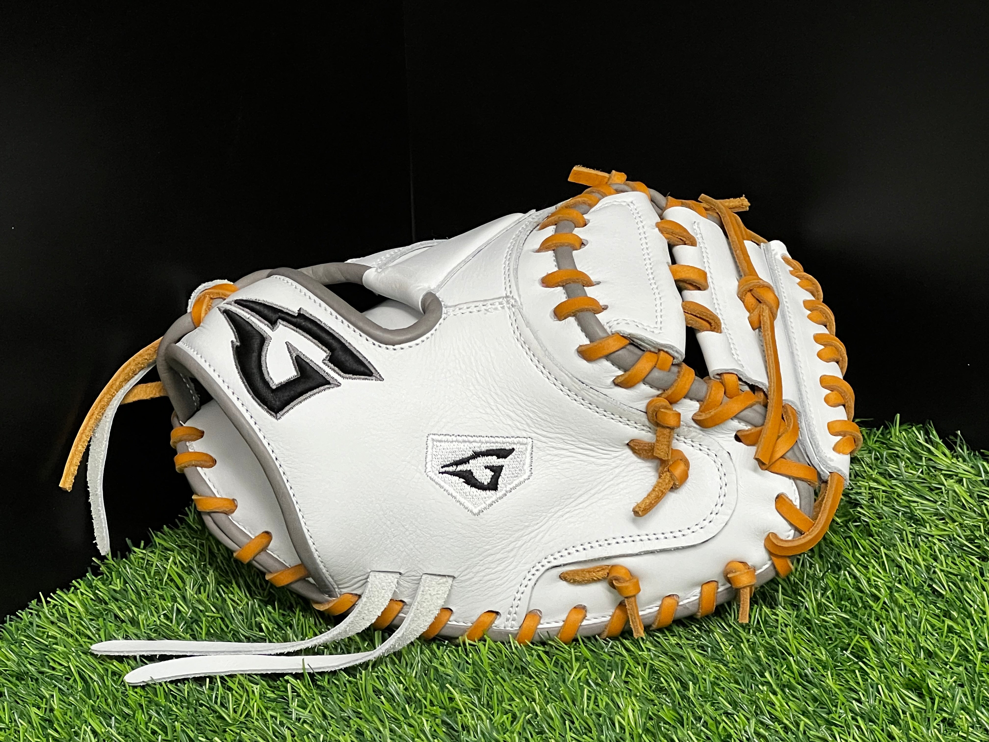 Closeout 2025 baseball gloves